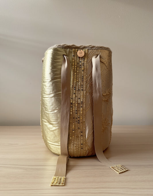 bolso-dorado-imperial-con-cintas-mochila-domenechsa.